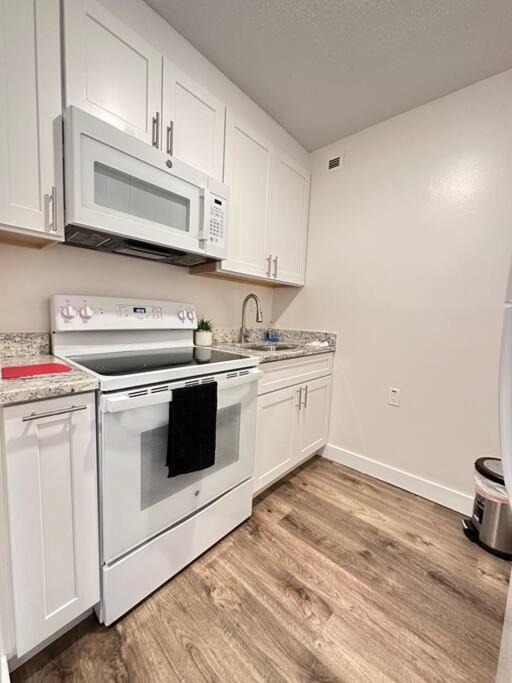 Cozy 1 Bedroom Apartment In Downtown Gadsden, Al Eksteriør bilde