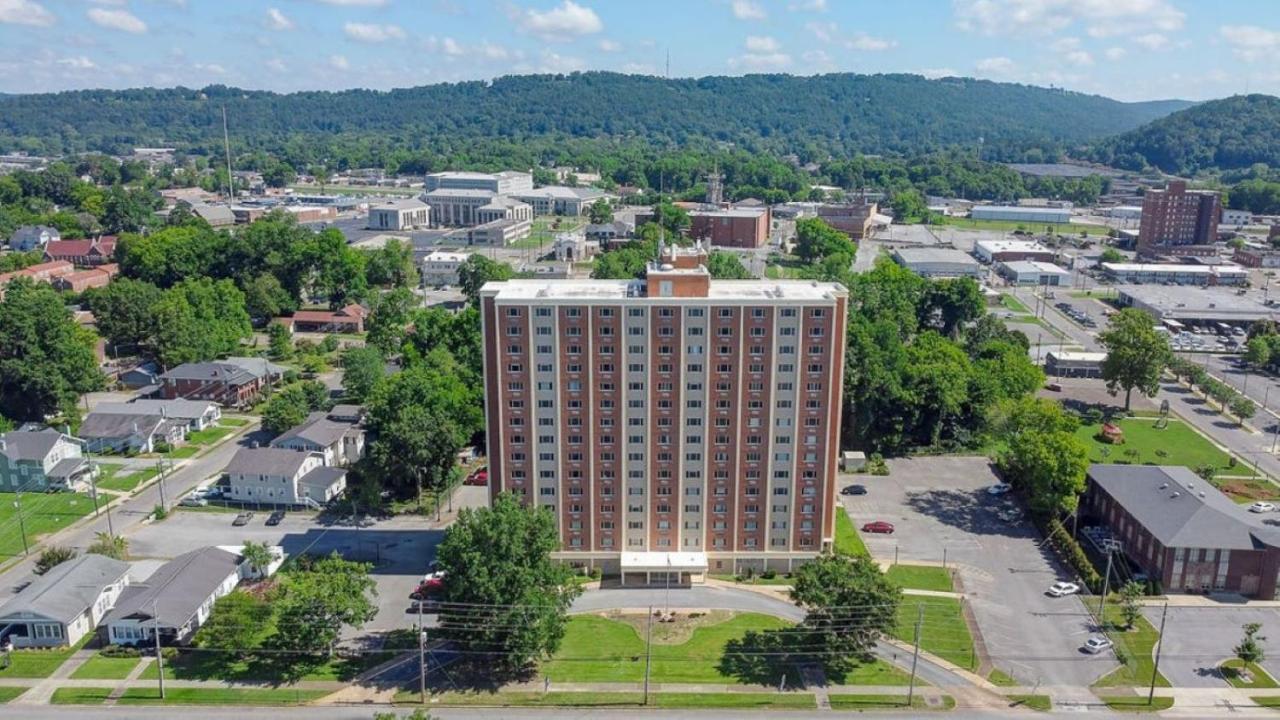 Cozy 1 Bedroom Apartment In Downtown Gadsden, Al Eksteriør bilde